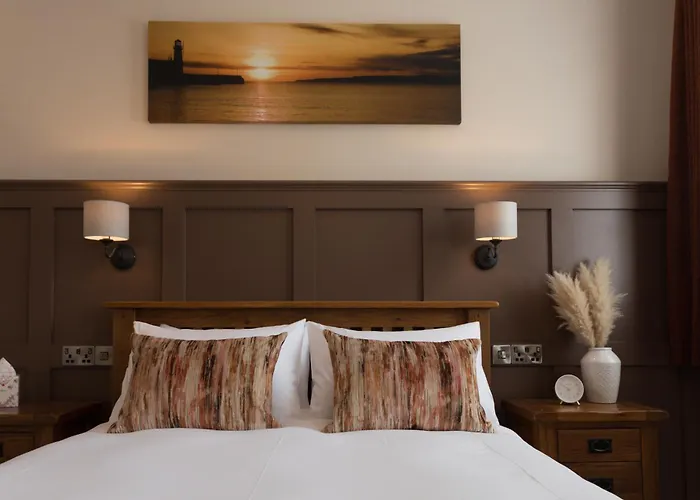 Lighthouse Unique * Scarborough